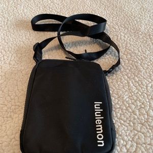 Lululemon crossbody brand new